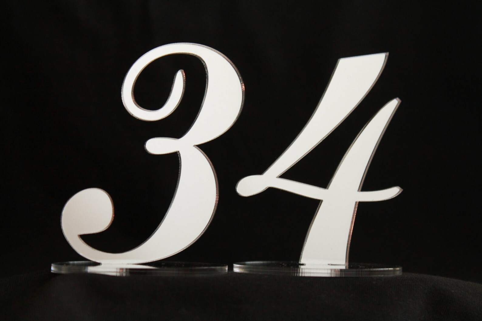 Ayaklı Akrilik Düğün Masa Numa - Table Number Gold incelemesi ve fiyatı